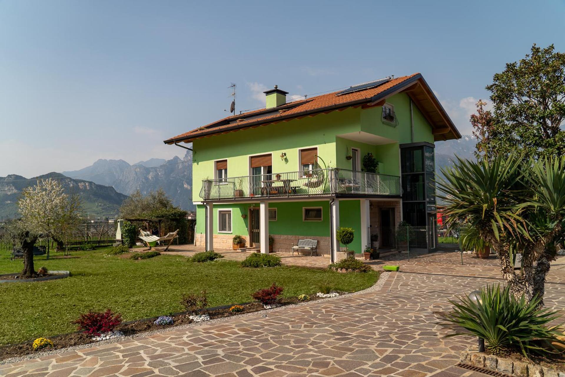 La Casa Nel Verde Арко Экстерьер фото